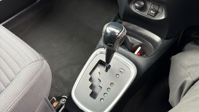 Toyota Yaris 1.5 Hybrid Icon Tech 5dr CVT Hybrid Hatchback